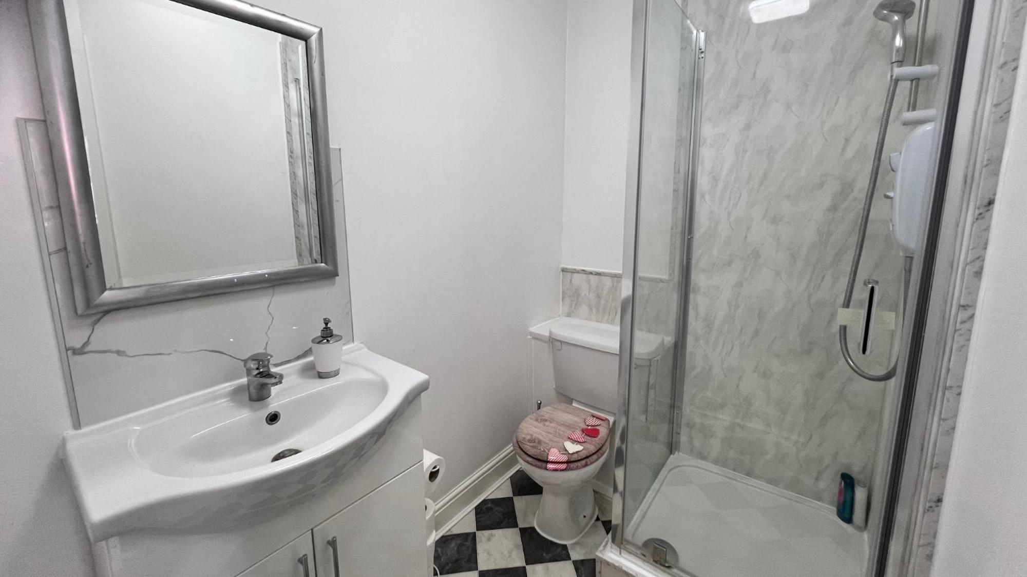 Lovely Studio Apartments On Finchley Road London Kültér fotó