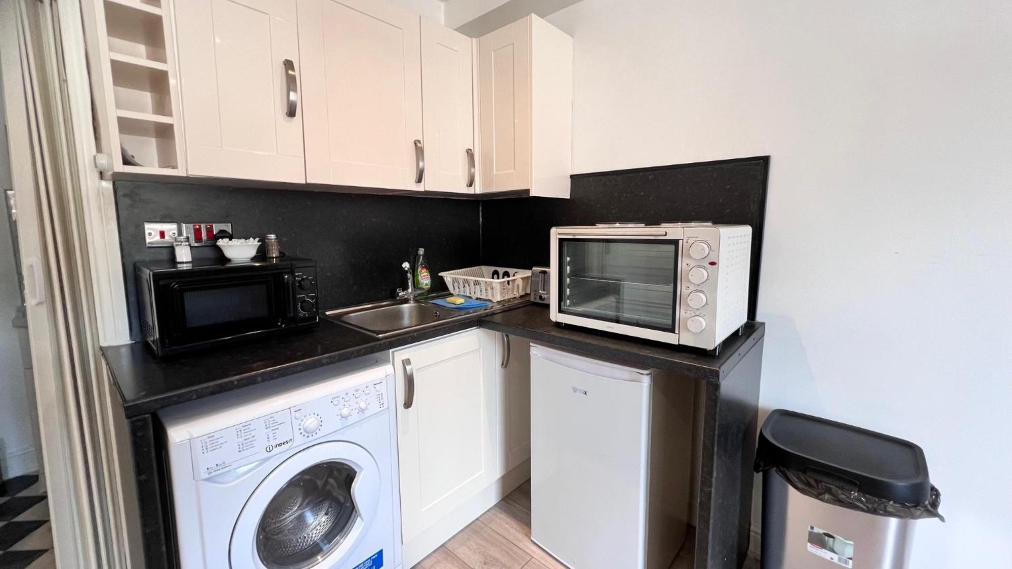 Lovely Studio Apartments On Finchley Road London Kültér fotó
